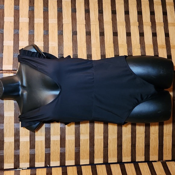 NWT! Catalina swimsuit - Picture 3 of 11